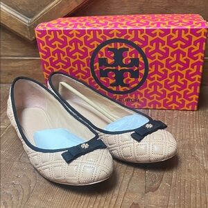 Tory Burch Tan and Black Quilted Bow Flats